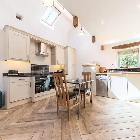 Mill Pool Barn Torver, Holiday home *