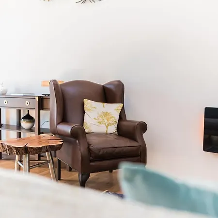 בית נופש Mill Pool Barn Torver, *